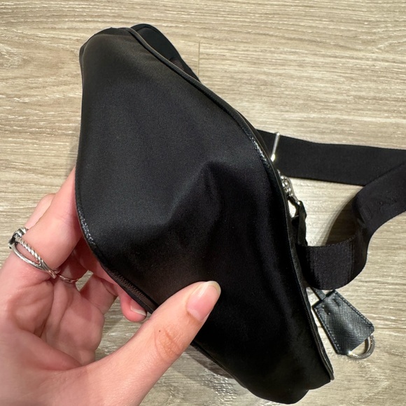 Prada Re-edition Bag - Picture 6 of 16